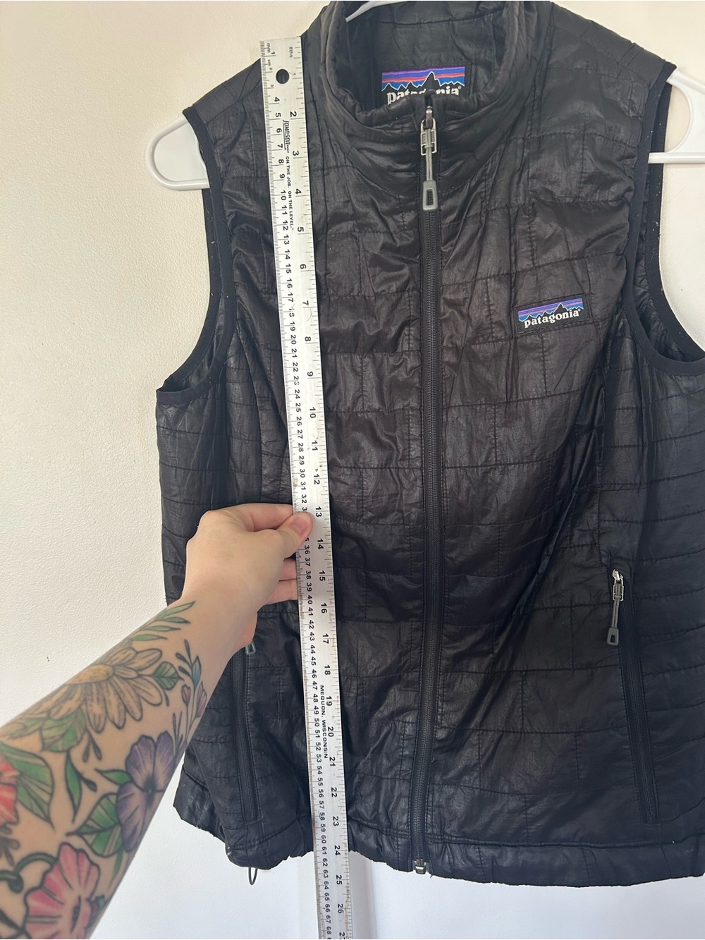 Patagonia Women's Nano Puff® Vest Black Small - Picture 4 of 6